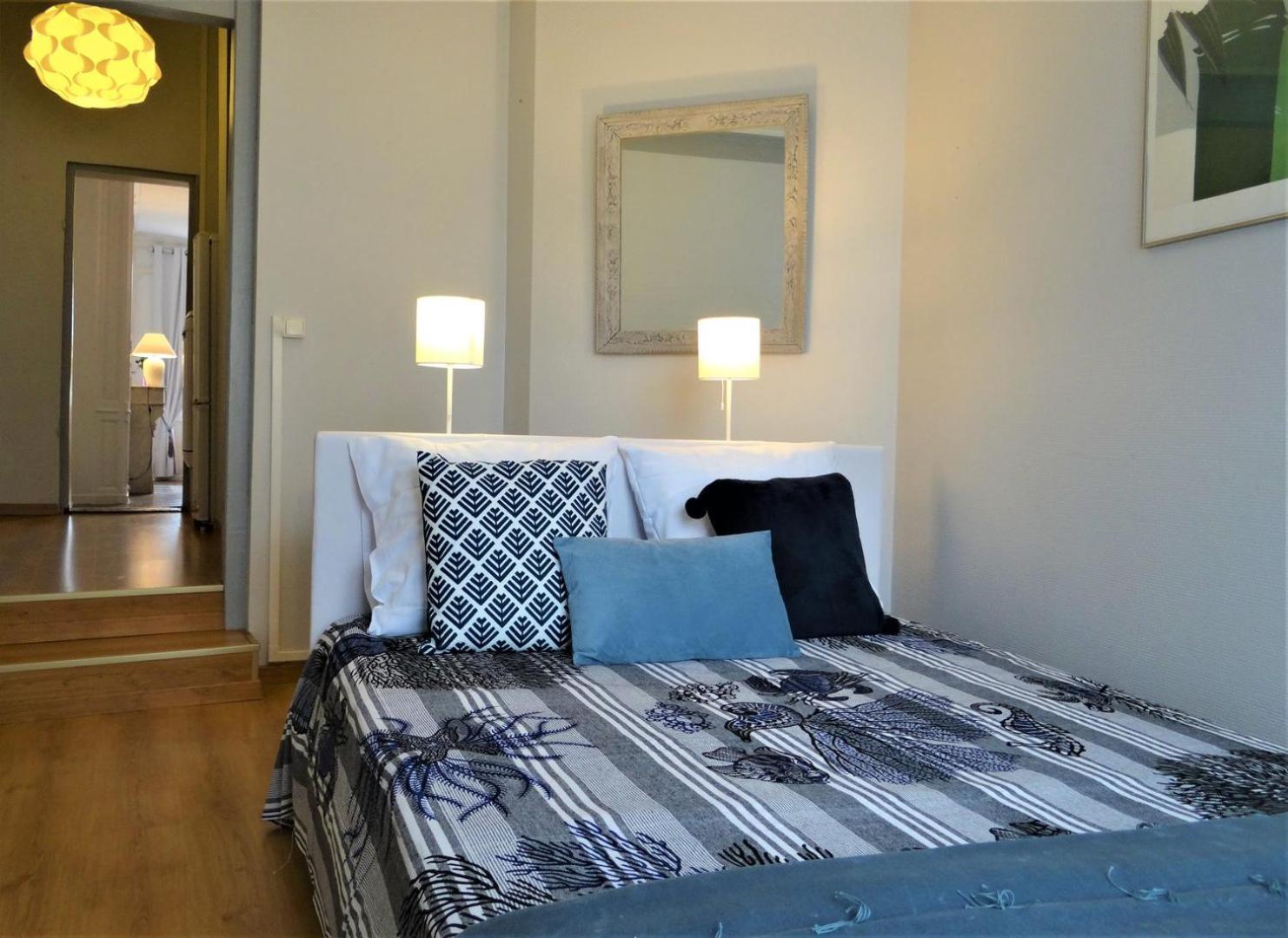 Le Cardinal Apartment Chartres Bagian luar foto