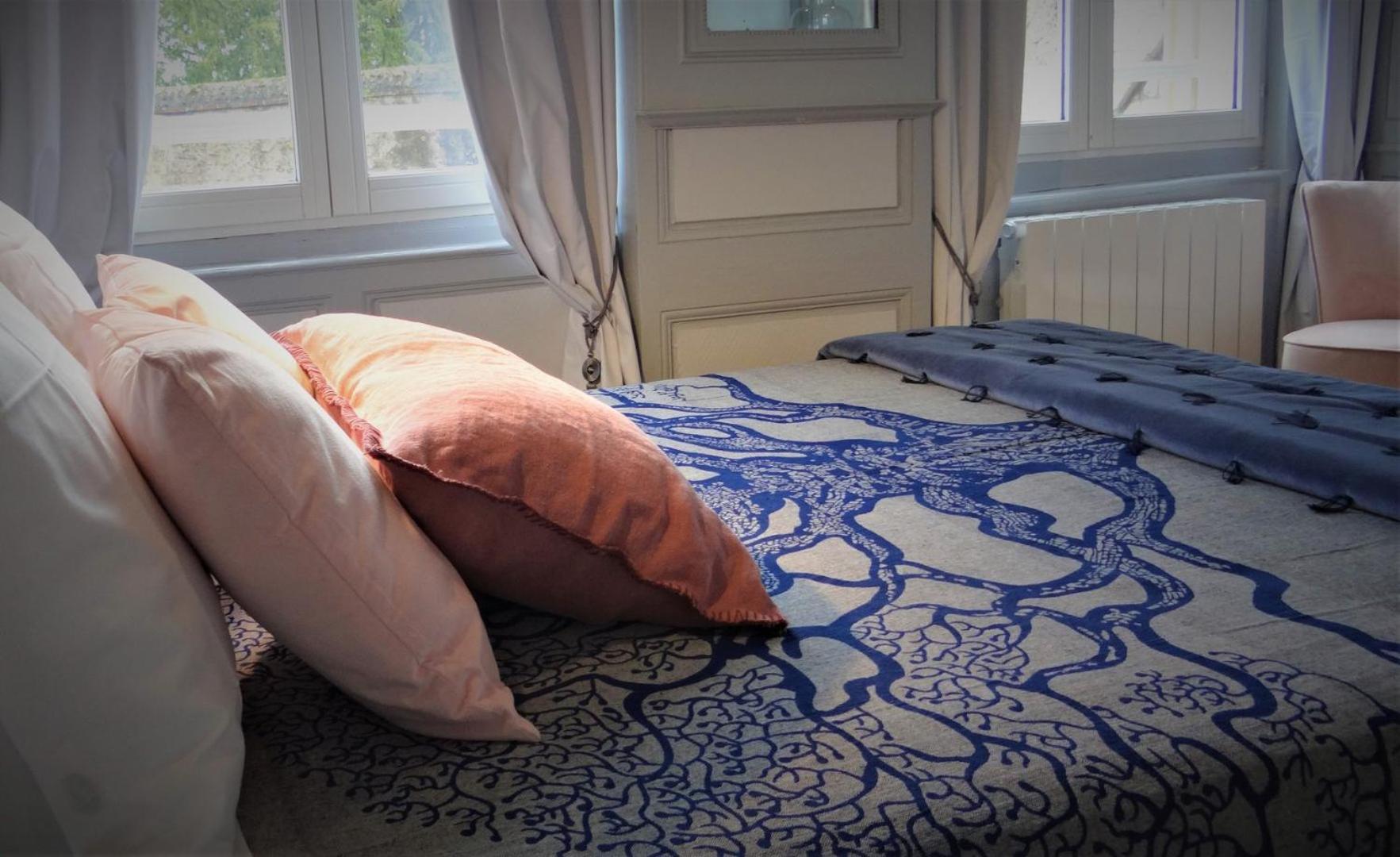 Le Cardinal Apartment Chartres Bagian luar foto